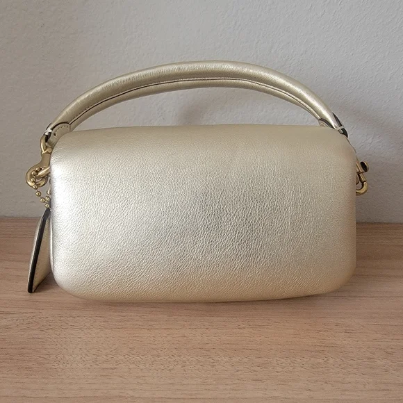 AUTHENTIC COACH PILLOW TABBY 18 - Picture 2 of 8